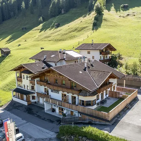 아파트 In Neustift Near Lift, Cleaning Included